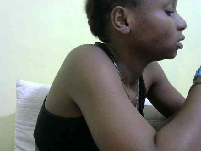 Lovelybabraa webcam