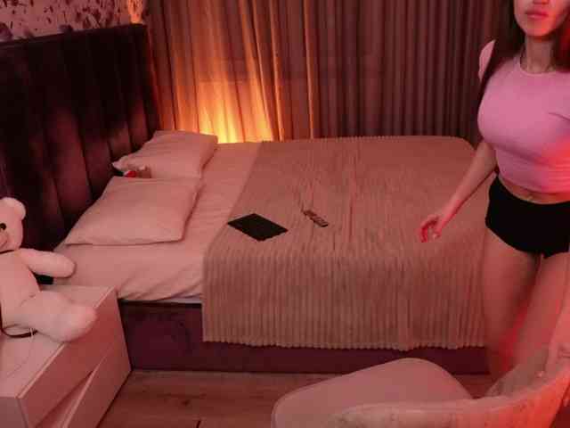 ChloeSpark Sex Cam Show
