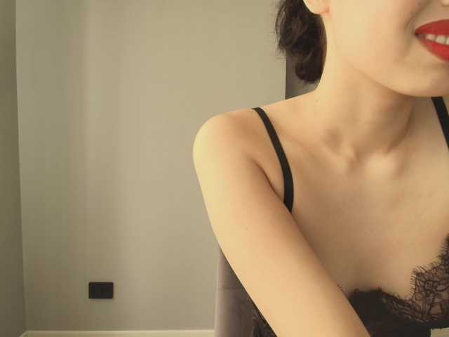 kimyjina's BongaCams show and profile