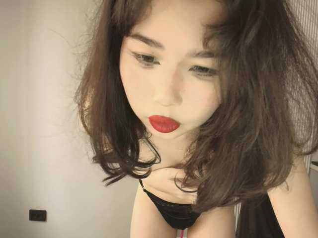 kimyjina's BongaCams show and profile