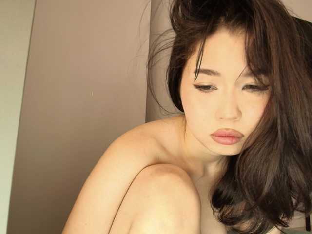 kimyjina's BongaCams show and profile