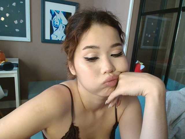 kimyjina live cam on BongaCams
