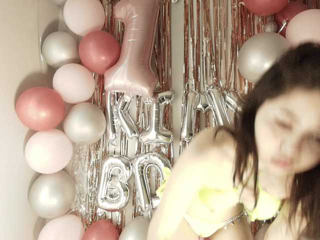 kimyjina live cam on BongaCams