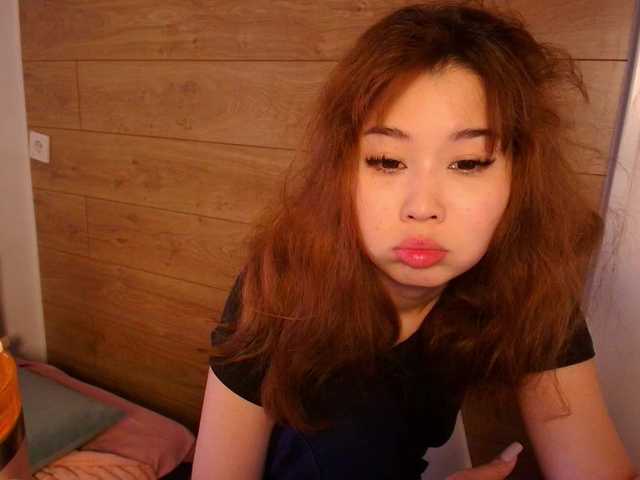kimyjina live cam on BongaCams
