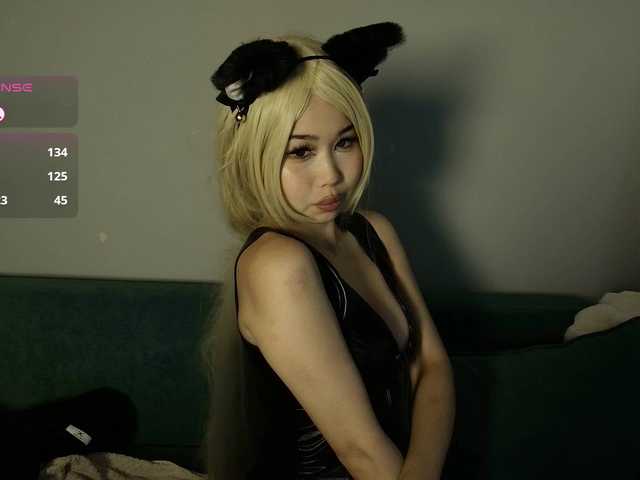 kimyjina live cam on BongaCams