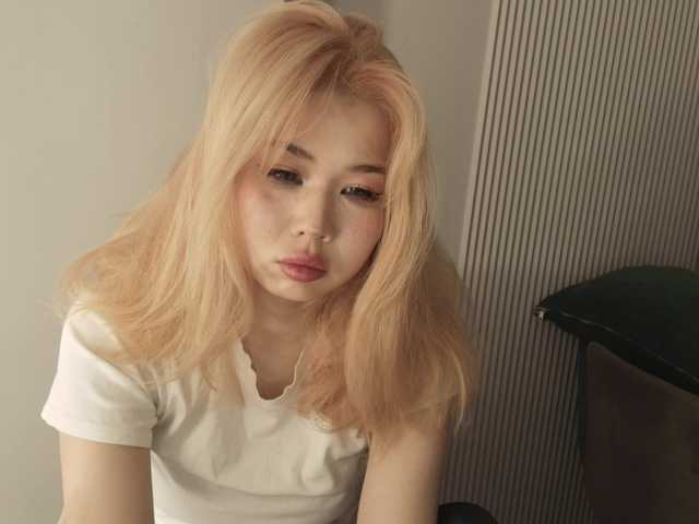 kimyjina live cam on BongaCams