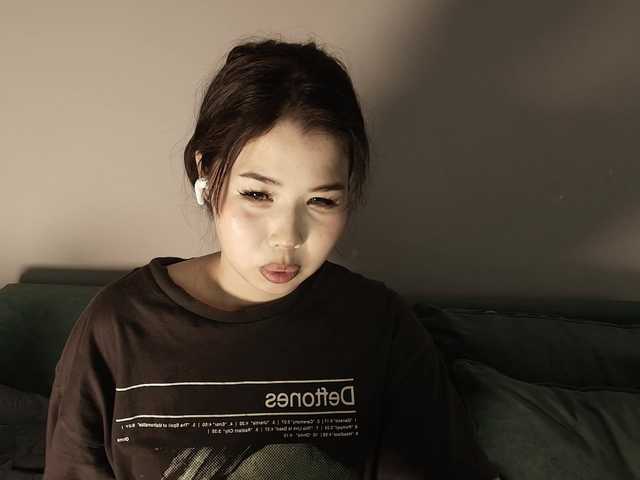 kimyjina live cam on BongaCams