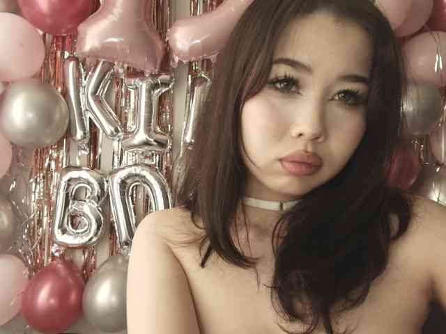 kimyjina Live Webcam on BongaCams