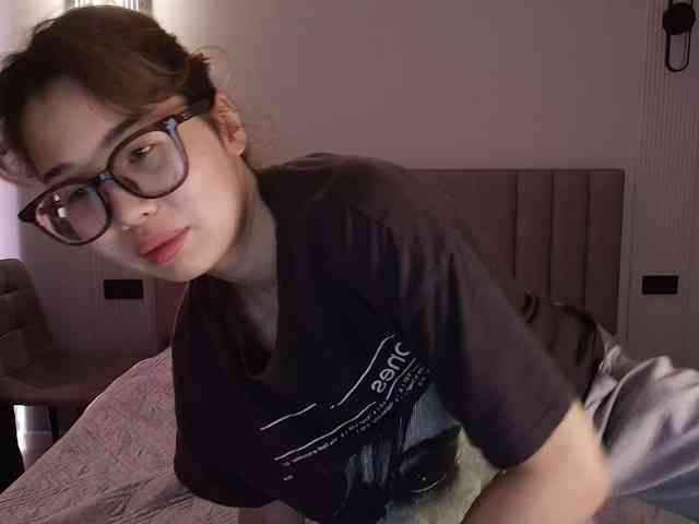 kimyjina Live Webcam on BongaCams