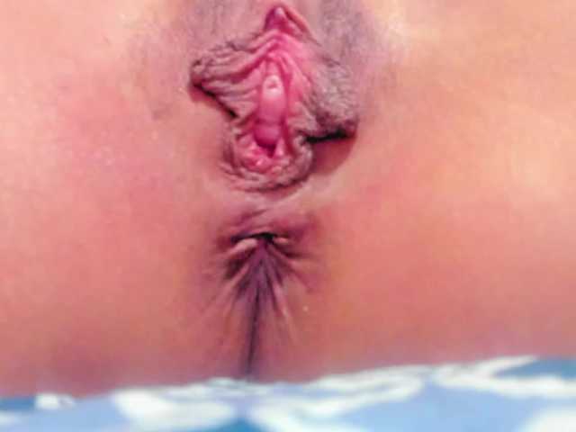 sacha09-L live cam on BongaCams