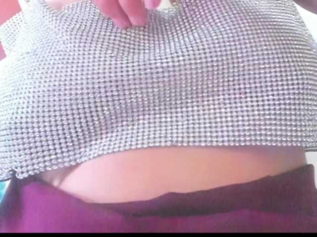 sacha09-L's BongaCams show and profile