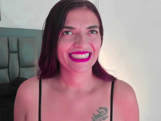 Dakota-rouse live webcam show