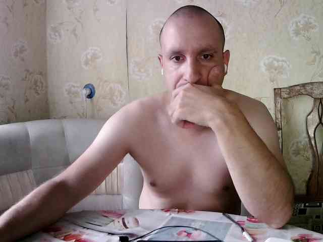 HowlClaw1994 Sex Cam Show