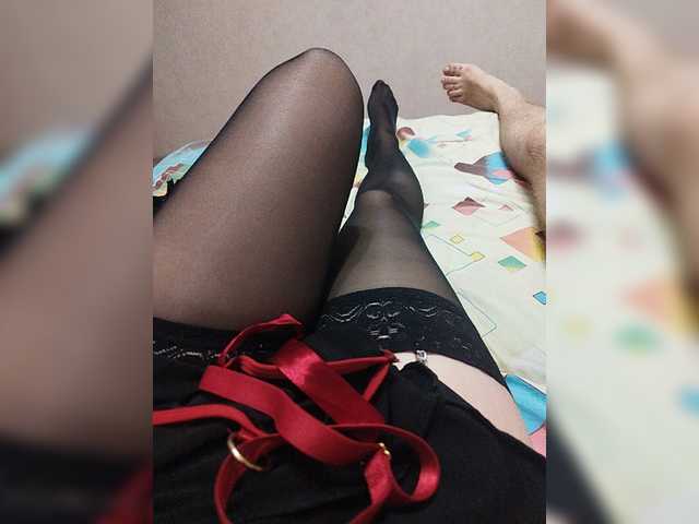 Sexi2933 live webcam show