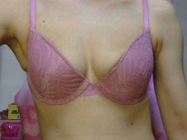 CarluyMessy live cam on BongaCams