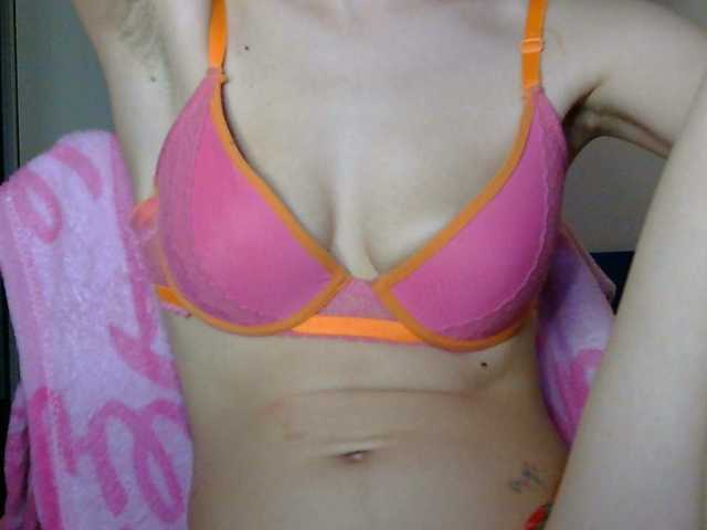 CarluyMessy live cam on 