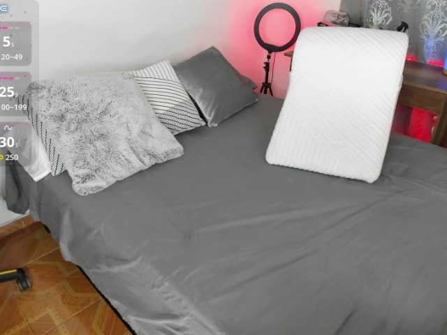 abella01 live cam on BongaCams
