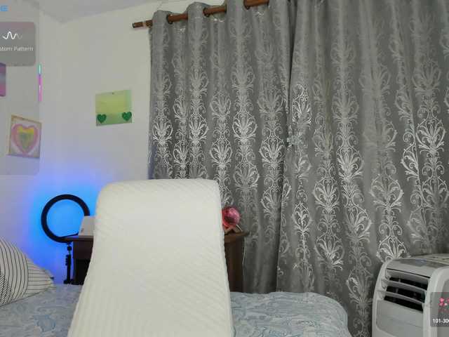 abella01 live webcam show