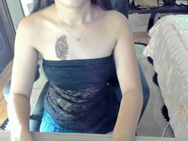 Just-ange live cam on BongaCams