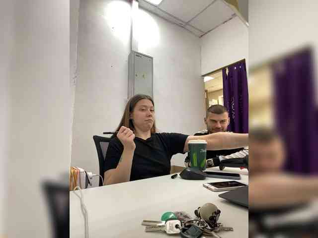 -SweetCouple-1 webcam