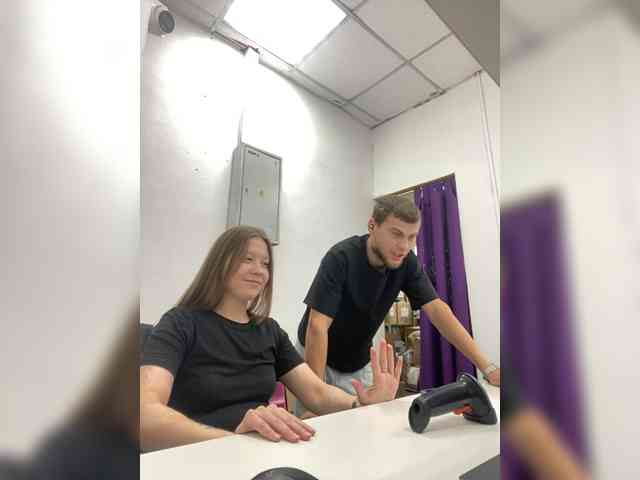 -SweetCouple-1 webcam