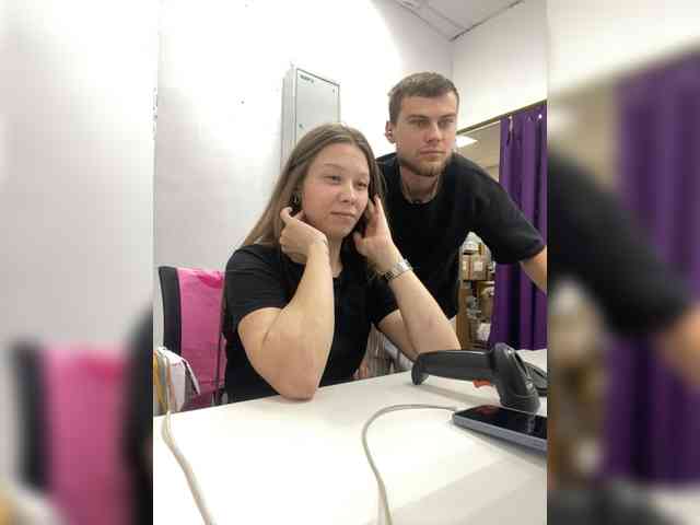 -SweetCouple-1 webcam