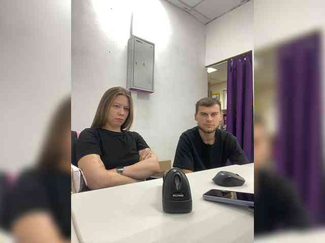 -SweetCouple-1 webcam