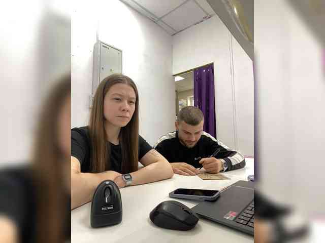 -SweetCouple-1 webcam