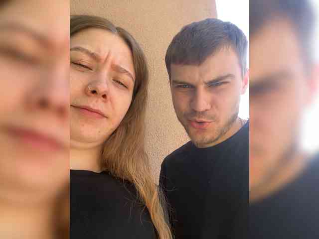 -SweetCouple-1 webcam