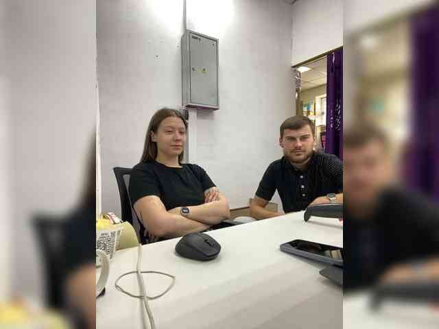 -SweetCouple-1 webcam