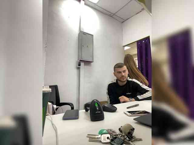 -SweetCouple-1 webcam