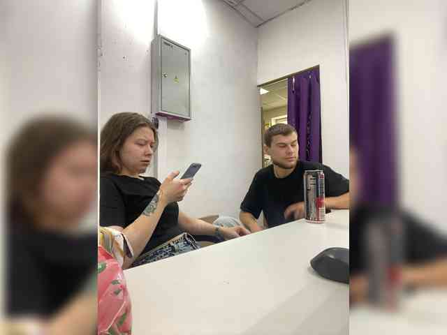-SweetCouple-1 webcam