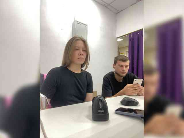 -SweetCouple-1 webcam