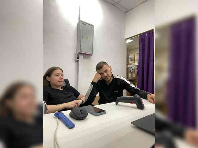 -SweetCouple-1 webcam