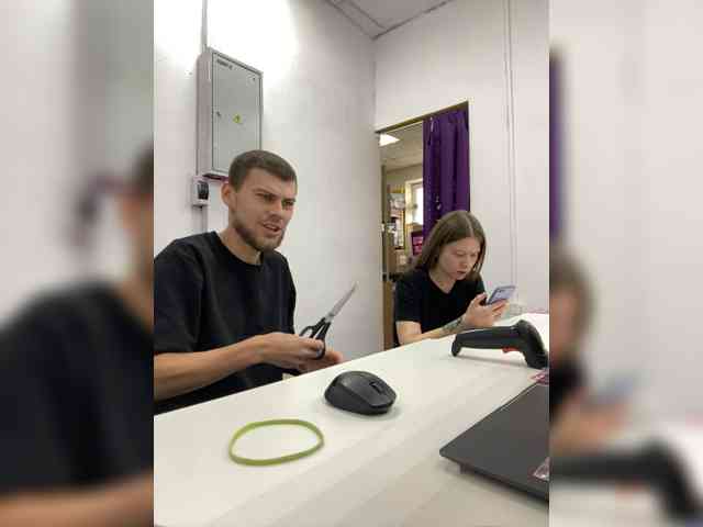 -SweetCouple-1 webcam