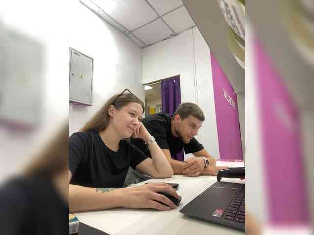 -SweetCouple-1 webcam