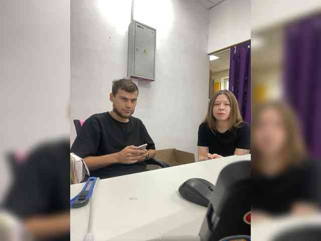 -SweetCouple-1 webcam