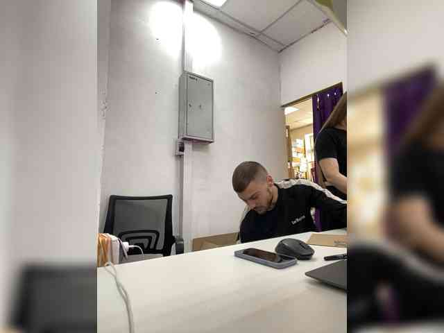 -SweetCouple-1 webcam