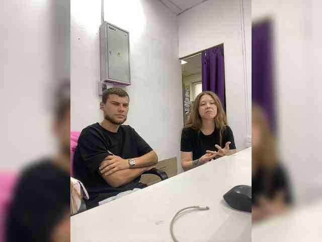 -SweetCouple-1 webcam