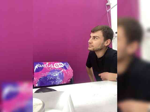 -SweetCouple-1 webcam