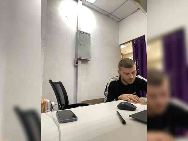 -SweetCouple-1 webcam