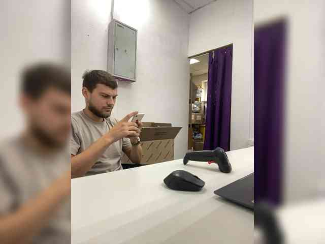 -SweetCouple-1 webcam
