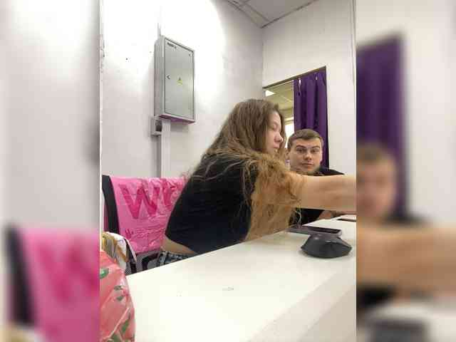 -SweetCouple-1 webcam