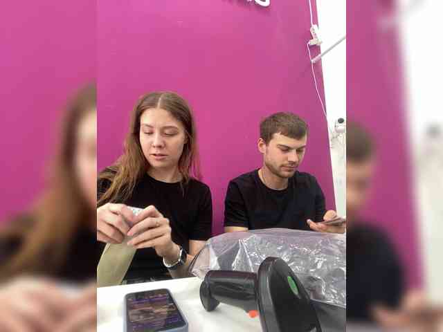 -SweetCouple-1 webcam