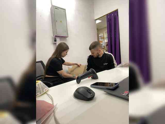 -SweetCouple-1 webcam