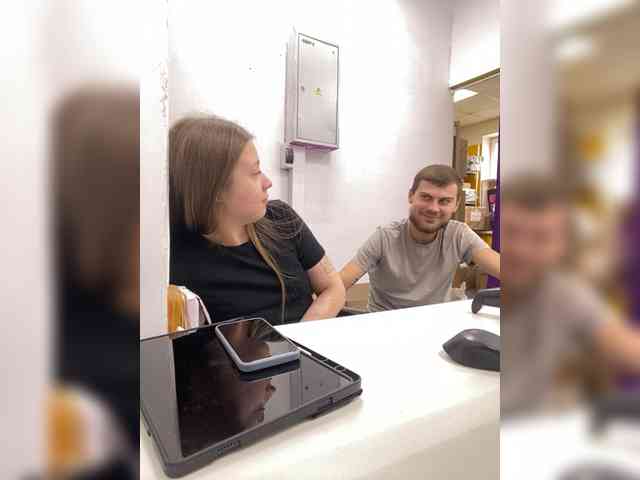 -SweetCouple-1 webcam