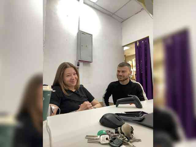 -SweetCouple-1 webcam