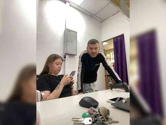 -SweetCouple-1 webcam