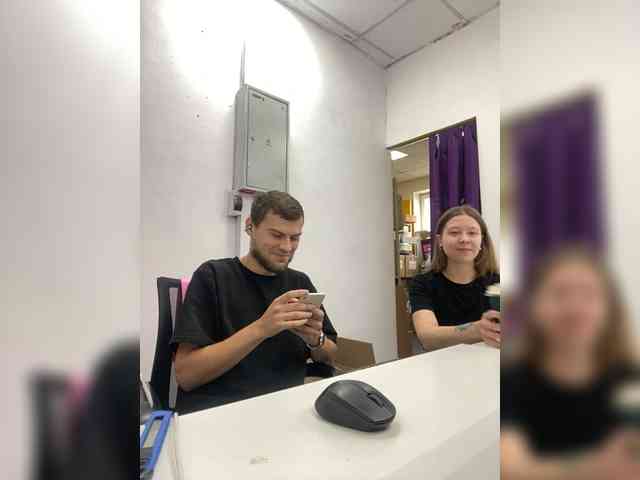 -SweetCouple-1 webcam