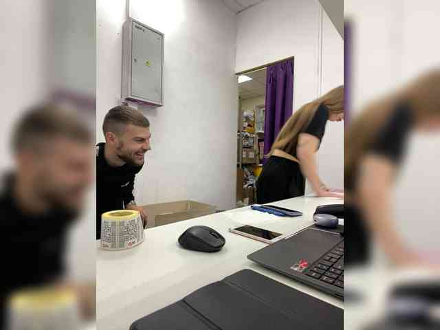 -SweetCouple-1 webcam
